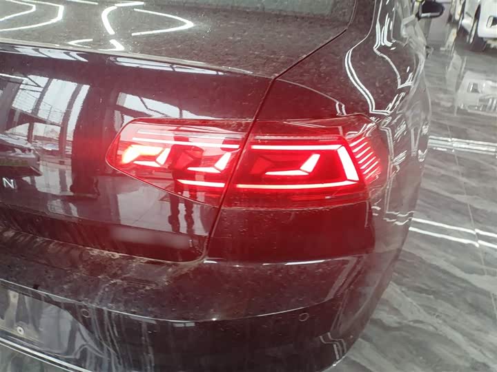 Фото 8 - Volkswagen Magotan