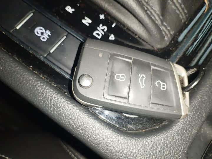 Фото 9 - Volkswagen Magotan