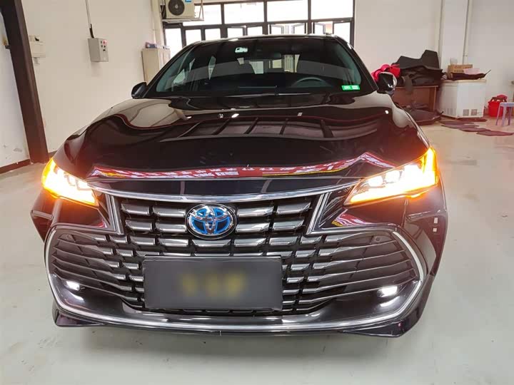 Фото 3 - Toyota Avalon