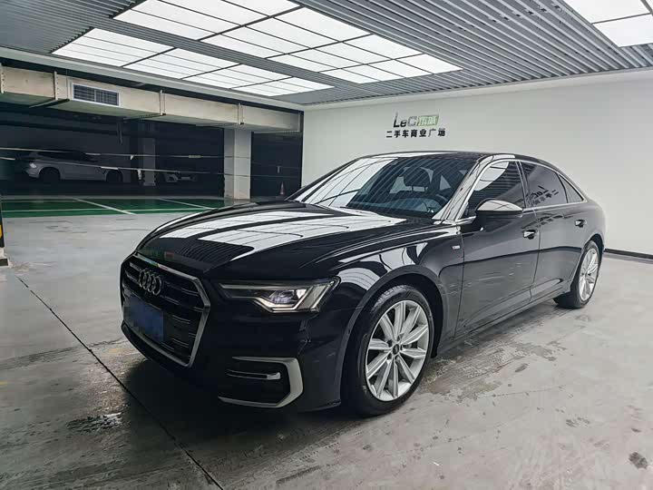 Фото 3 - Audi A6L