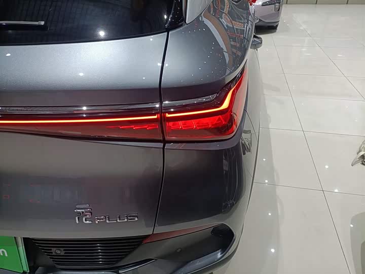 Фото 8 - BYD Yuan Plus