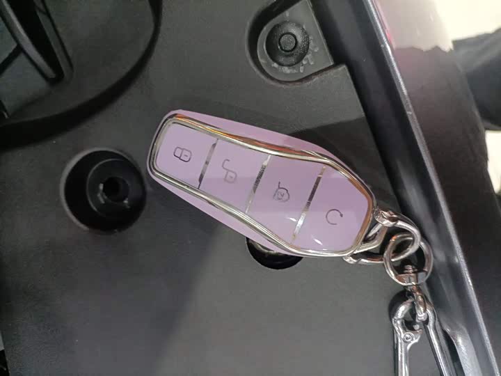 Фото 9 - BYD Yuan Plus