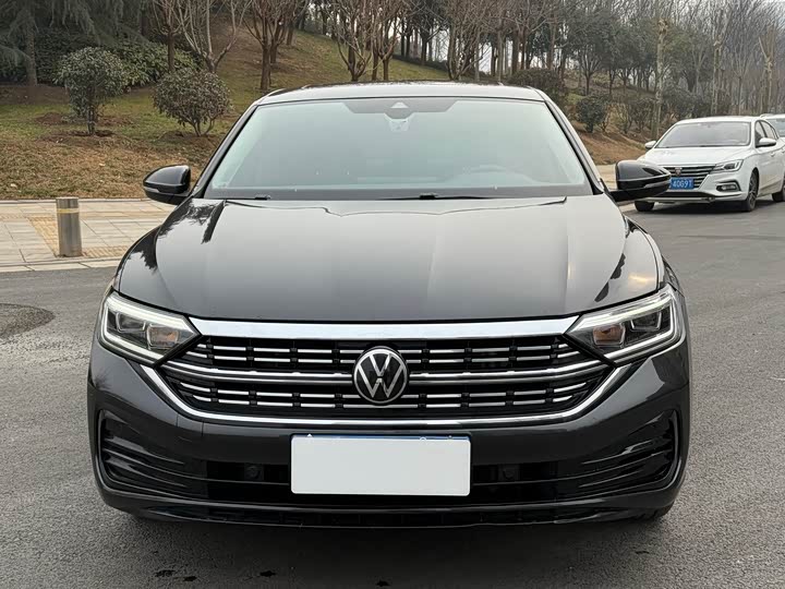 Фото 2 - Volkswagen Sagitar L