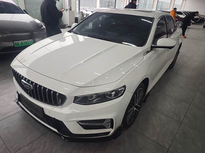 Фото 1 - Geely Preface