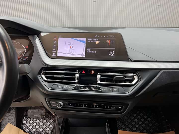 Фото 8 - BMW 2 Series