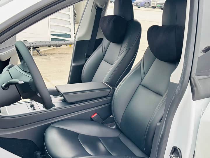 Фото 6 - Tesla Model Y