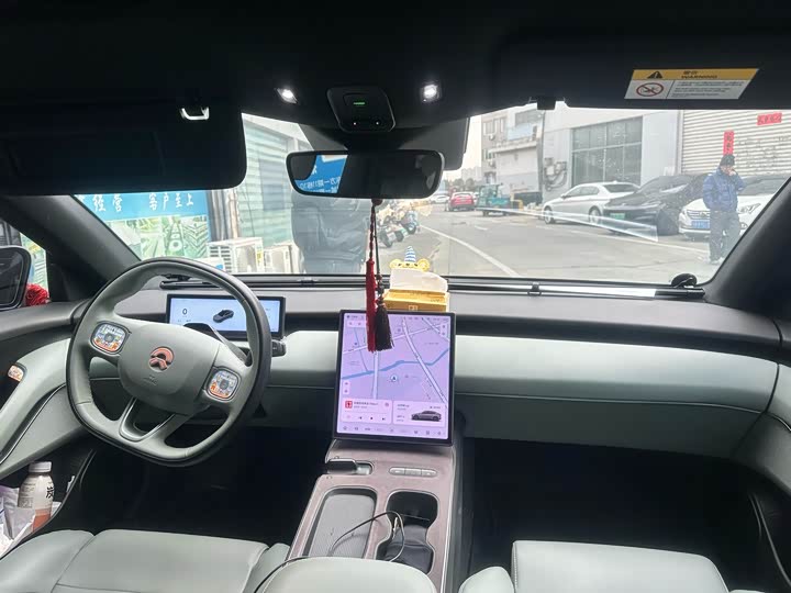 Фото 9 - Nio ET5