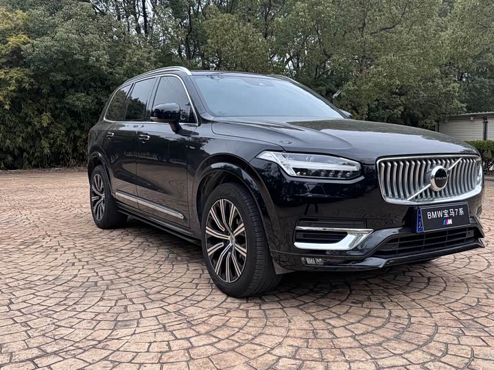 Фото 3 - Volvo XC90