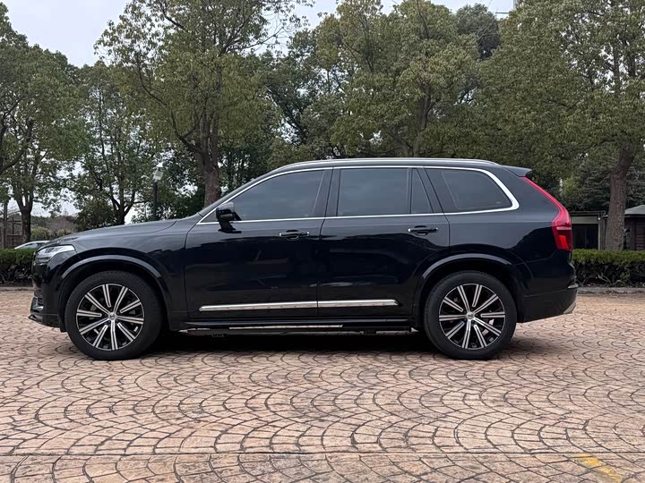 Фото 4 - Volvo XC90