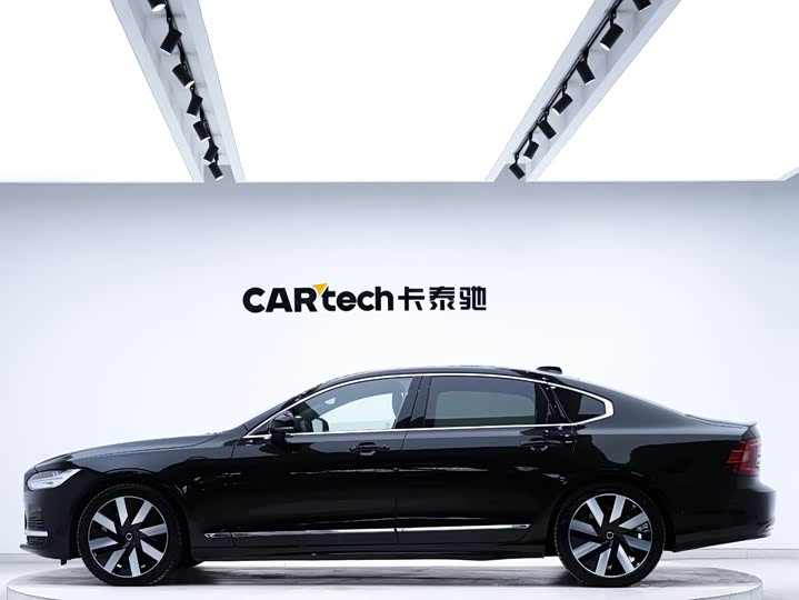 Фото 2 - Volvo S90 Hybrid