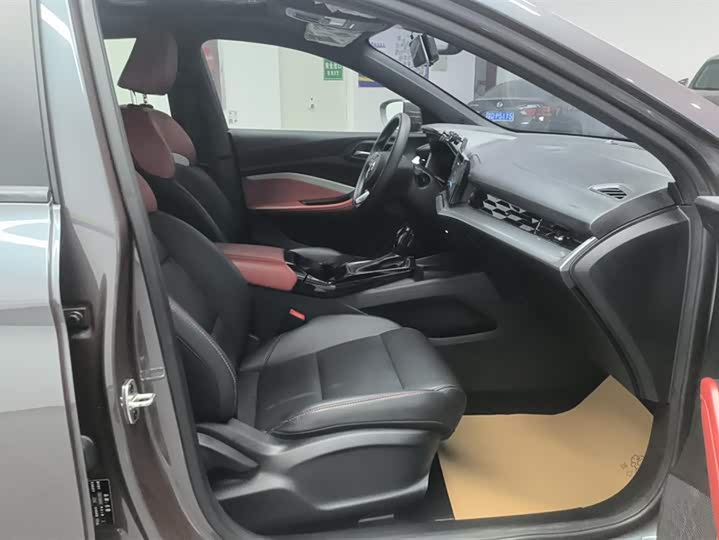 Фото 8 - MG Motor 5