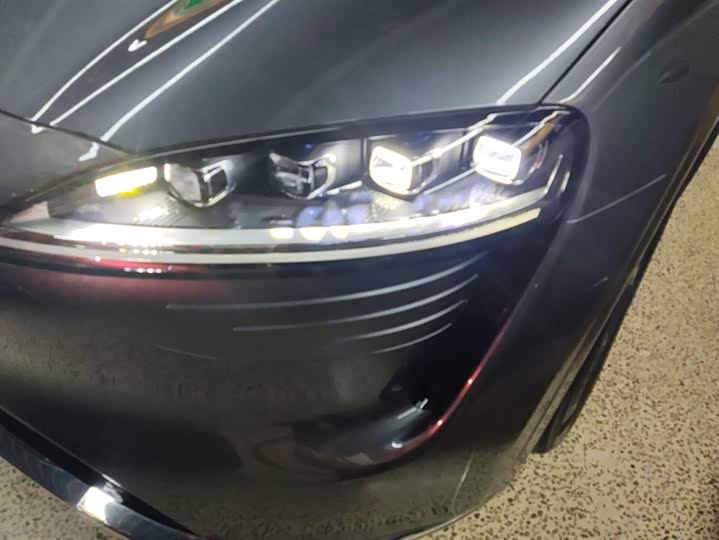 Фото 5 - Luxeed R7