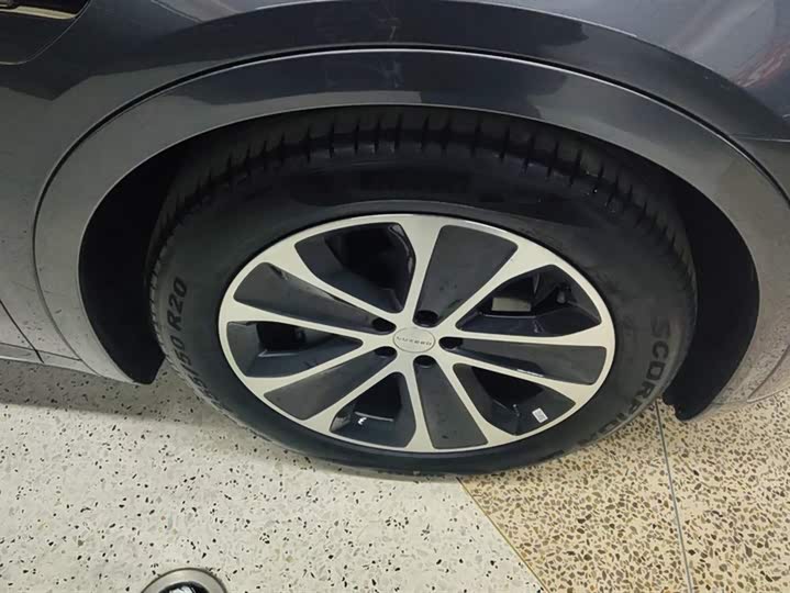 Фото 6 - Luxeed R7