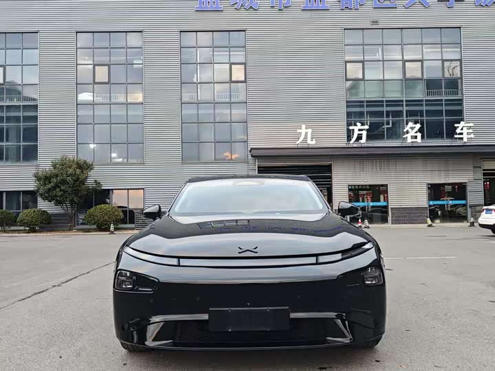 Фото 2 - XPeng P7