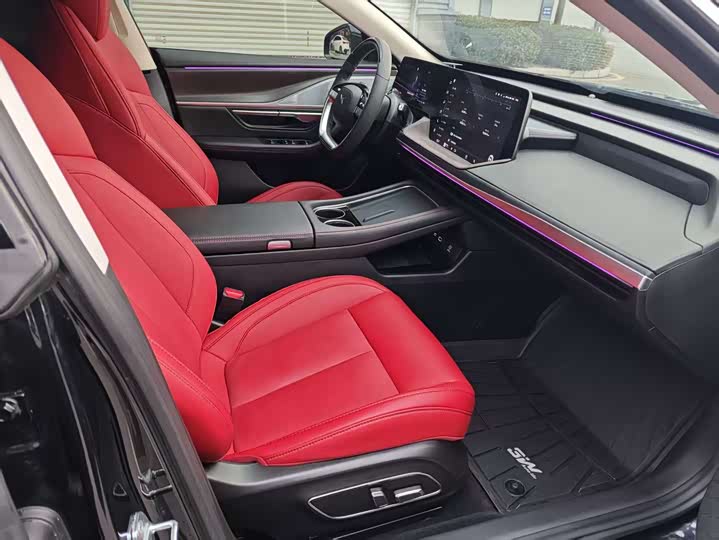 Фото 7 - XPeng P7