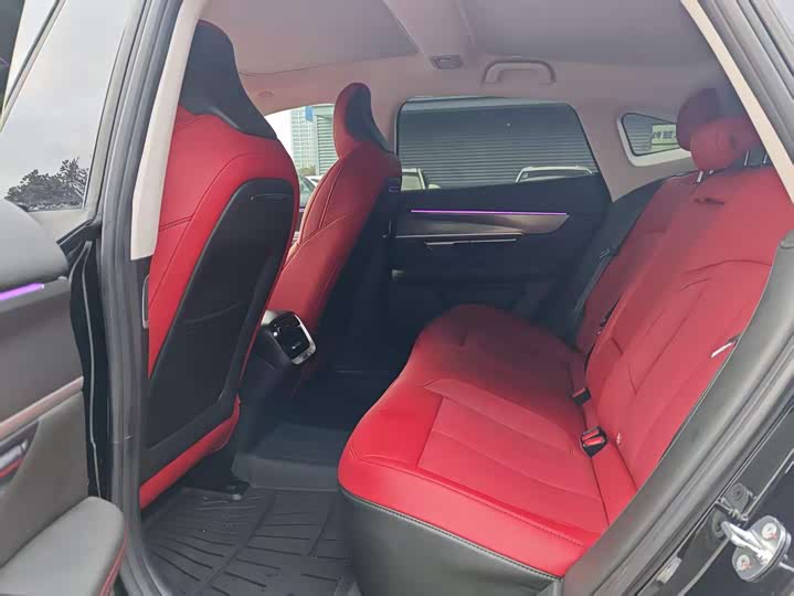 Фото 8 - XPeng P7