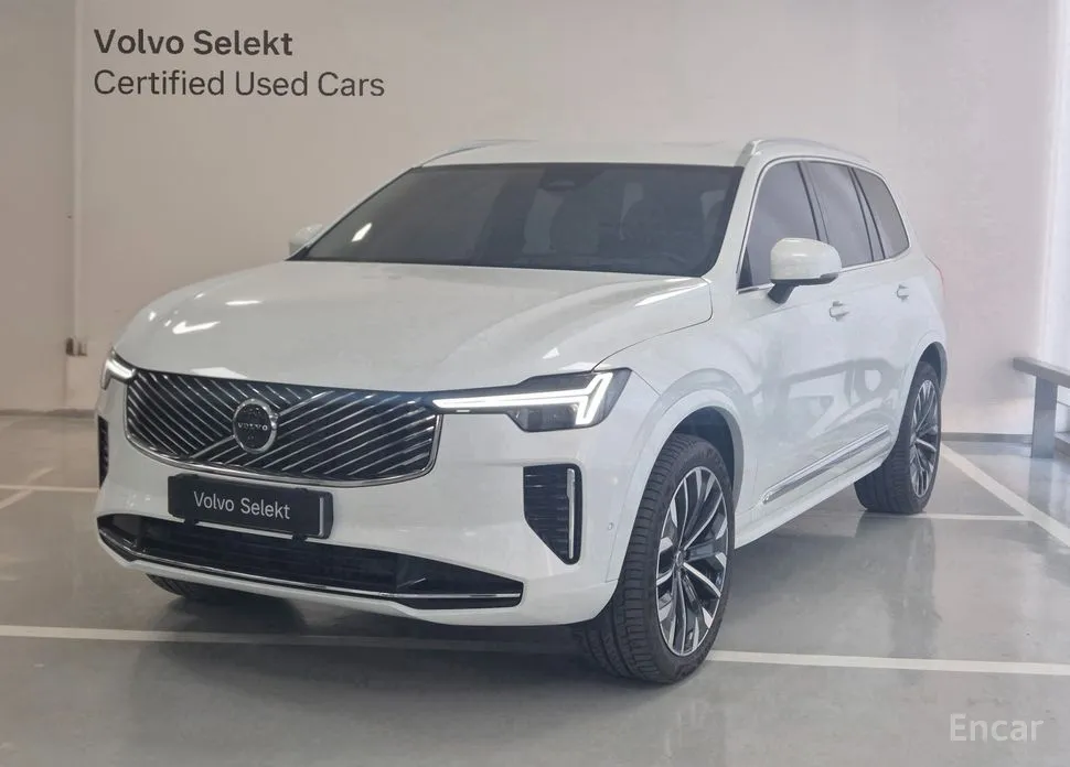 Фото 1 - Volvo XC90