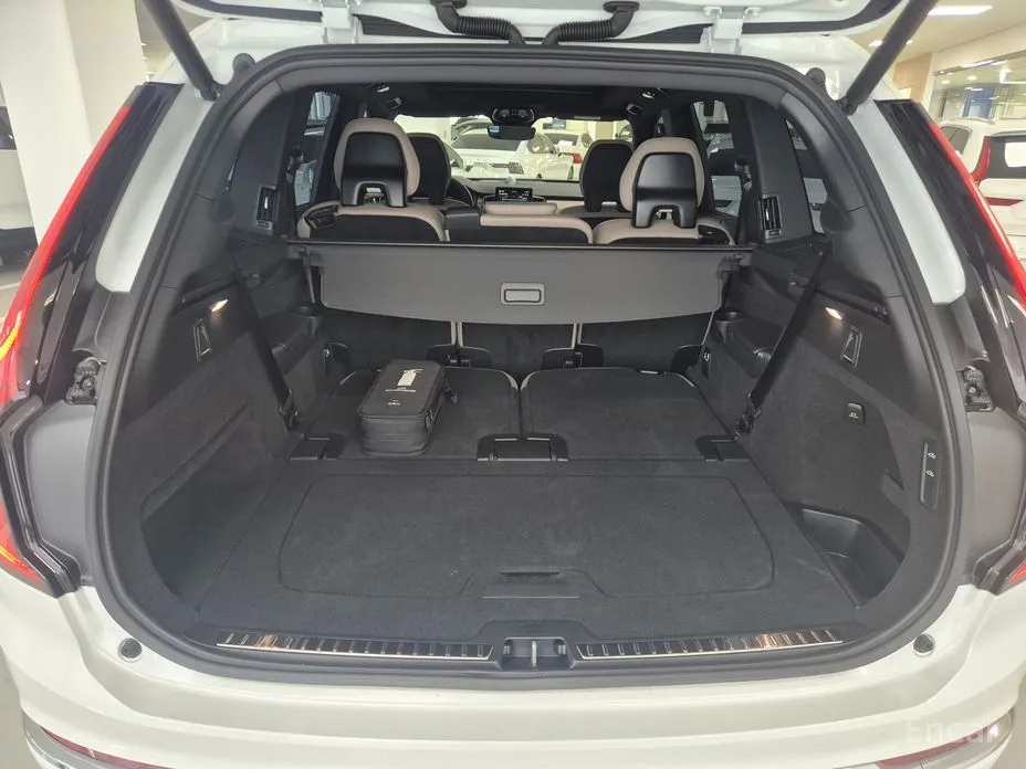 Фото 19 - Volvo XC90