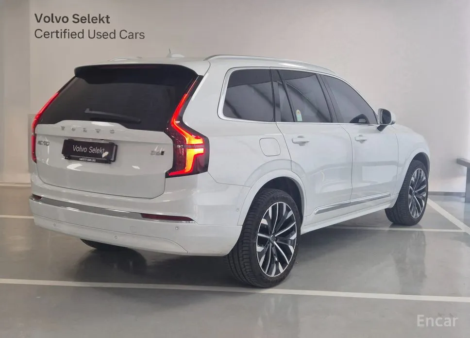 Фото 4 - Volvo XC90