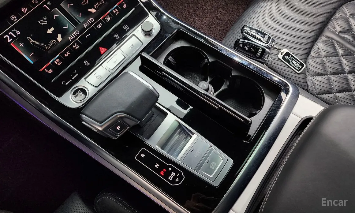 Фото 9 - Audi Q7