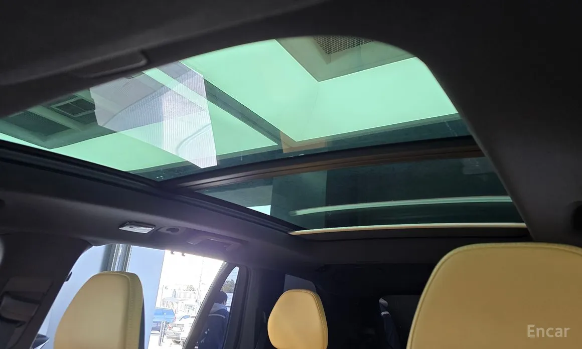 Фото 18 - Volvo XC90