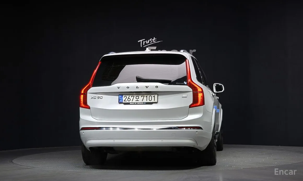 Фото 4 - Volvo XC90