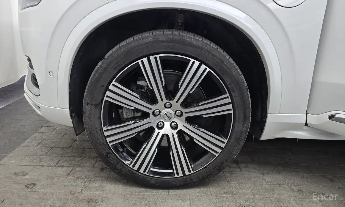 Фото 5 - Volvo XC90