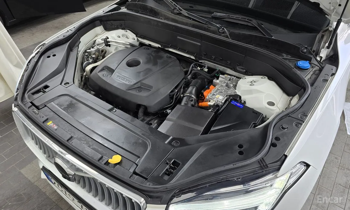 Фото 6 - Volvo XC90