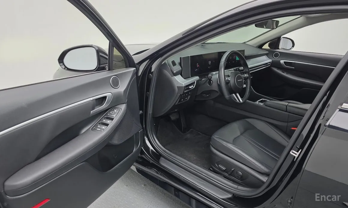 Фото 10 - Hyundai Sonata