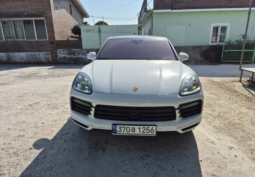 Фото 1 - Porsche Cayenne