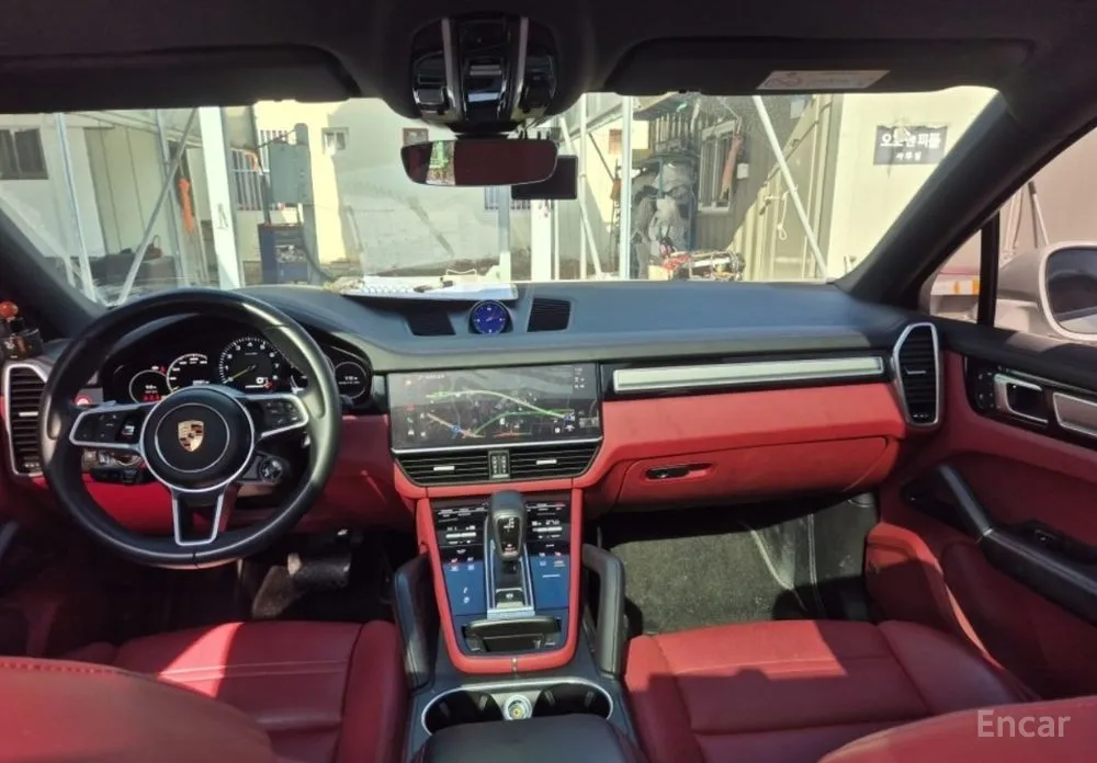 Фото 11 - Porsche Cayenne