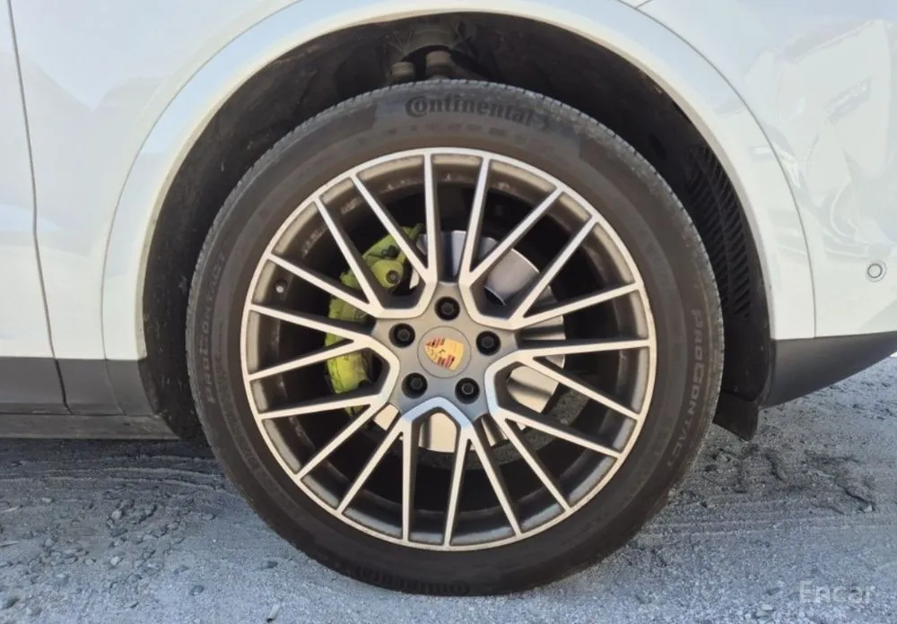 Фото 14 - Porsche Cayenne