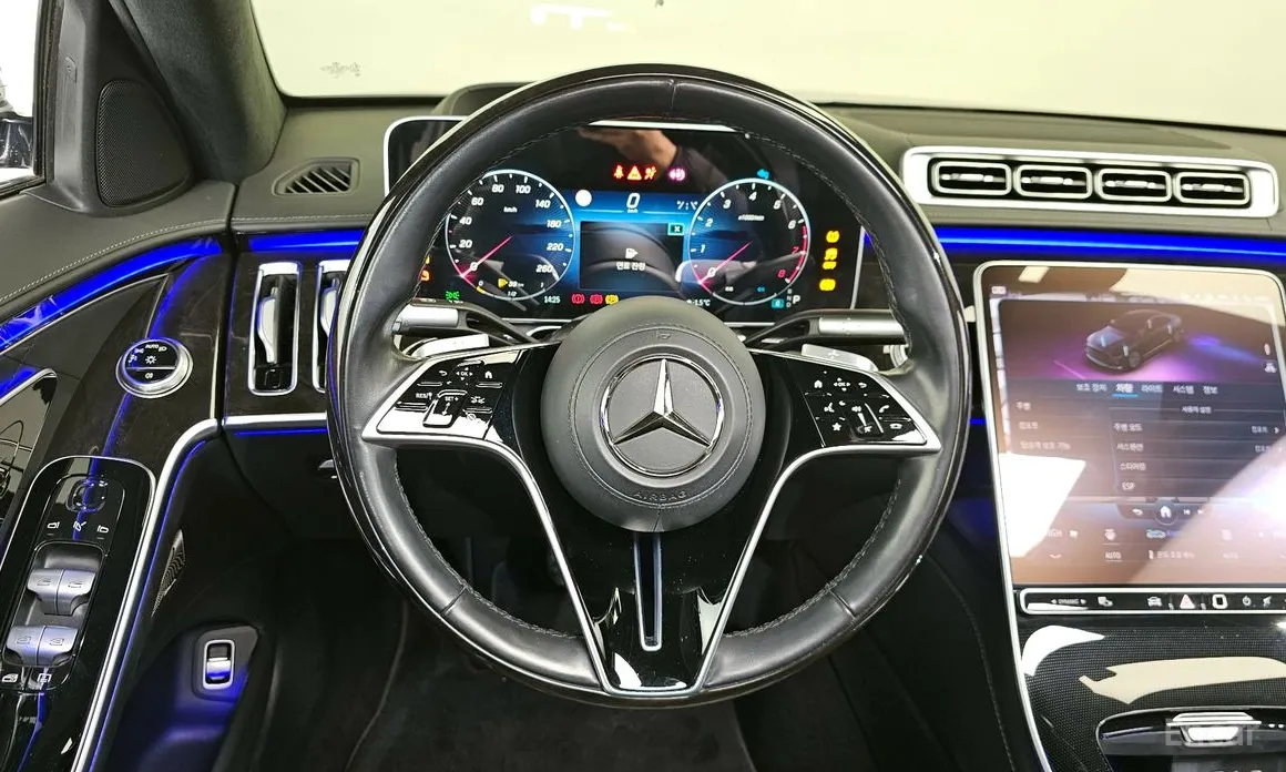 Фото 13 - Mercedes-Benz S-Class