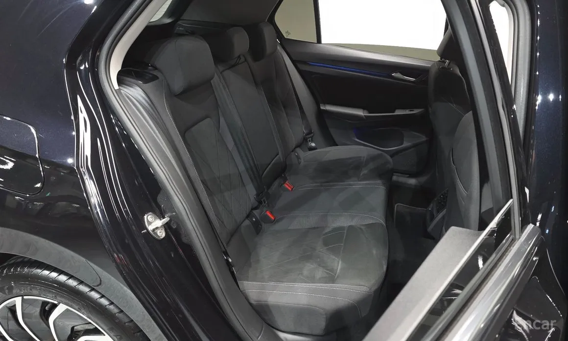 Фото 12 - Volkswagen Golf