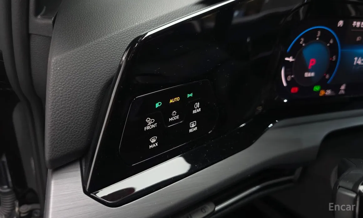 Фото 17 - Volkswagen Golf