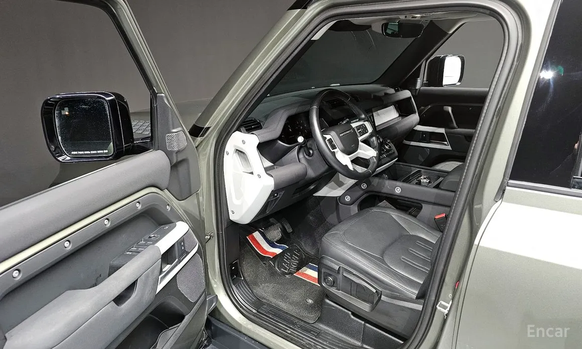 Фото 10 - Land Rover Defender