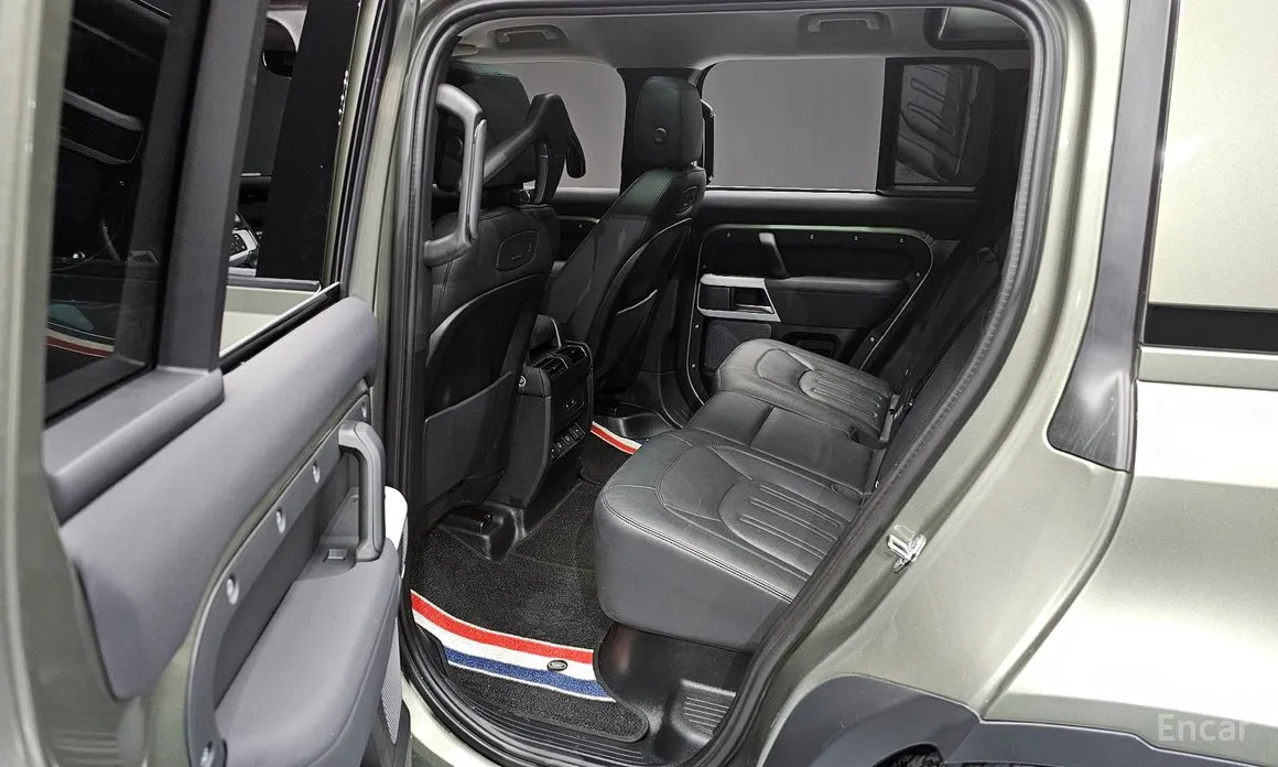 Фото 11 - Land Rover Defender