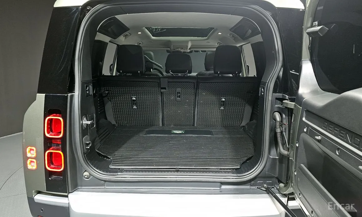 Фото 20 - Land Rover Defender