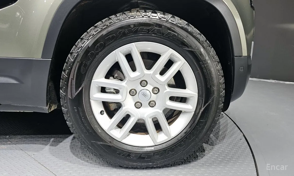 Фото 5 - Land Rover Defender