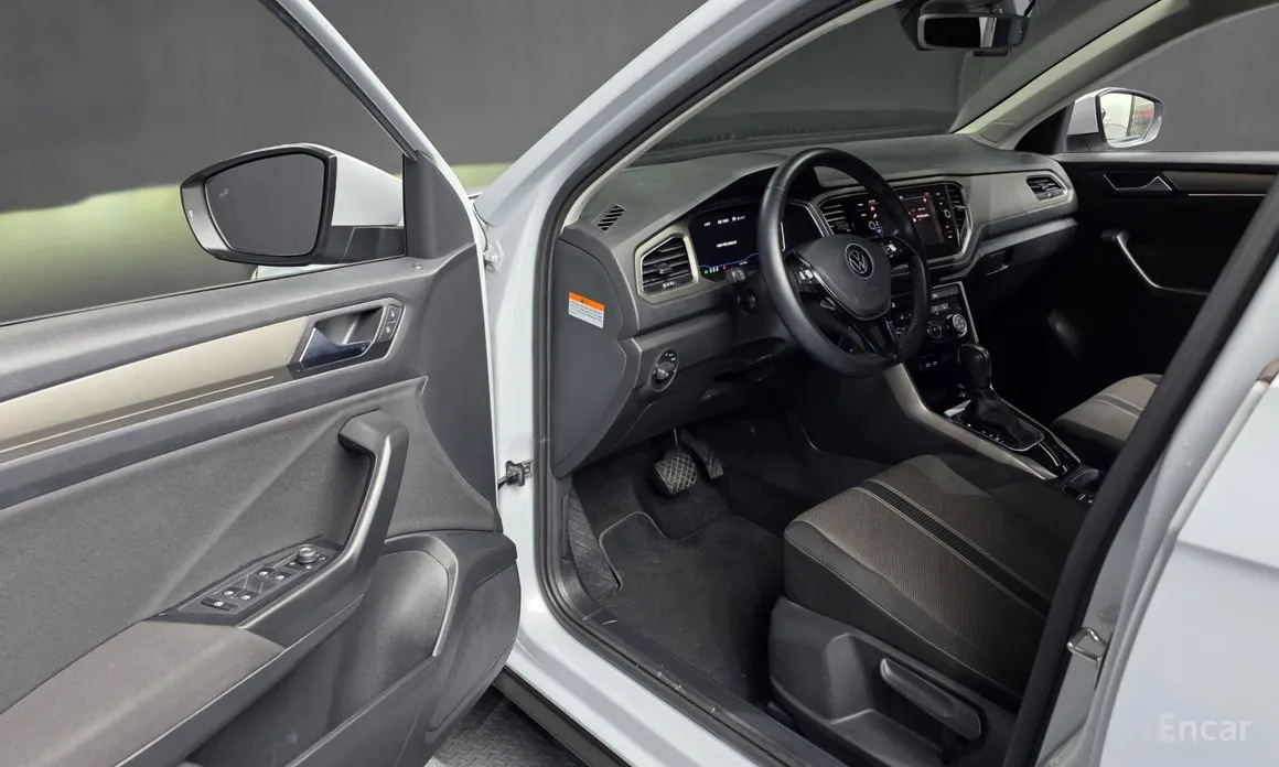 Фото 10 - Volkswagen T-Roc