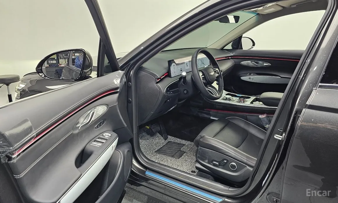 Фото 10 - Genesis GV70