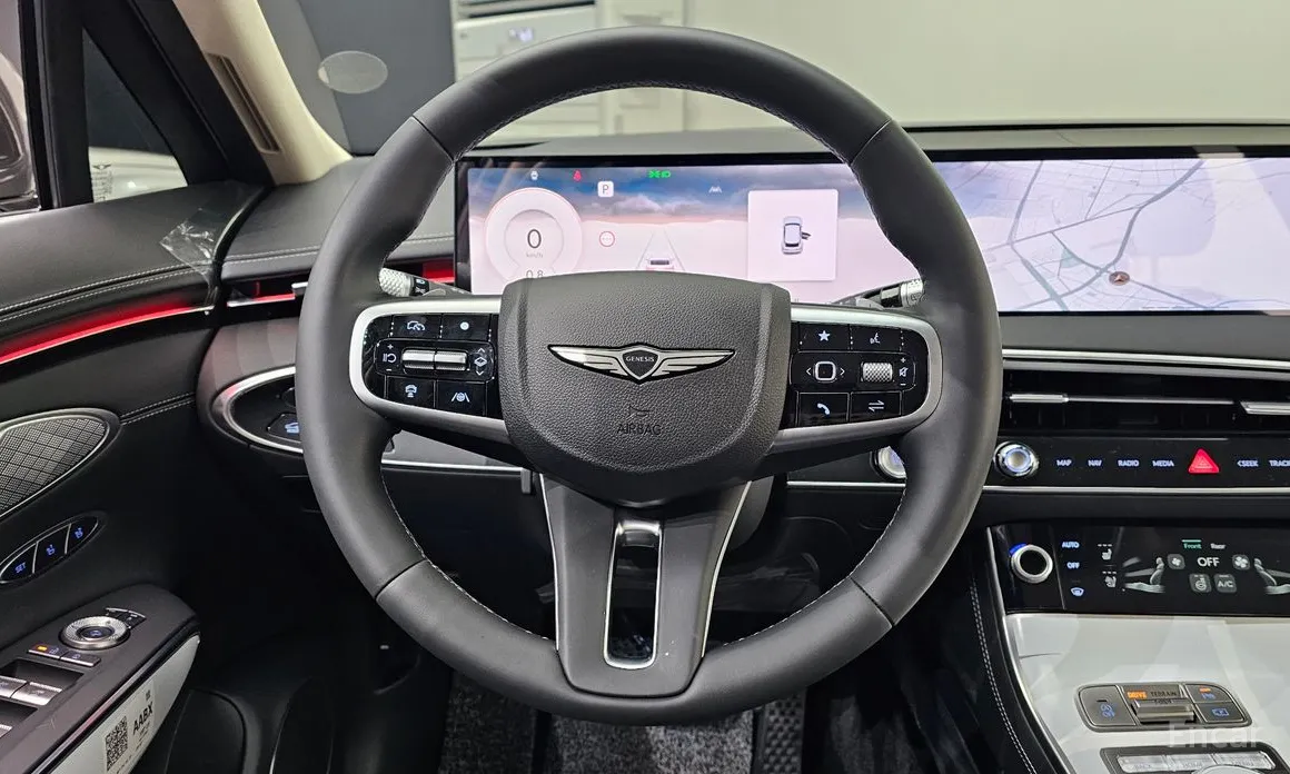 Фото 13 - Genesis GV70