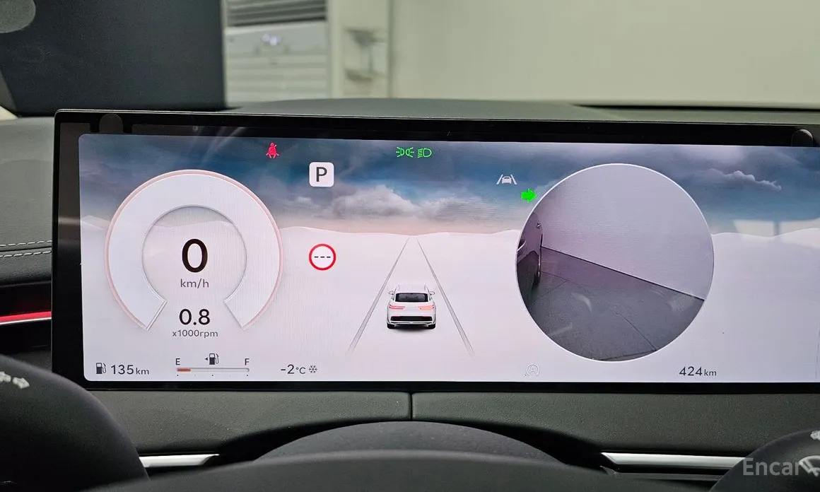 Фото 8 - Genesis GV70