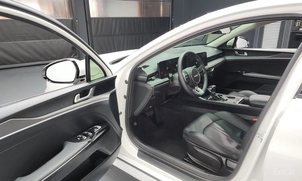 Фото 10 - Kia K5