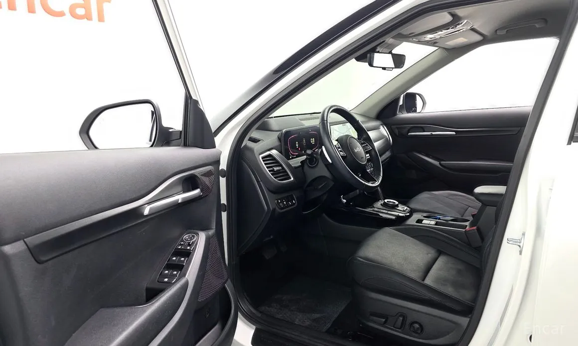 Фото 11 - Kia Seltos