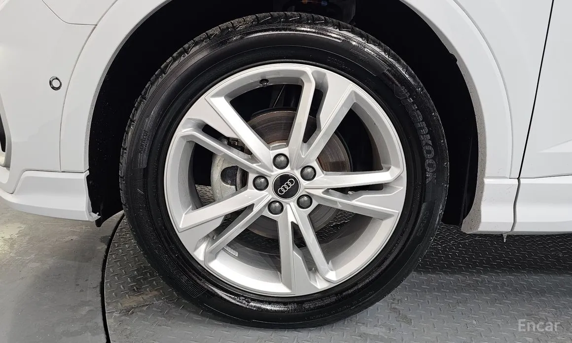 Фото 5 - Audi Q3