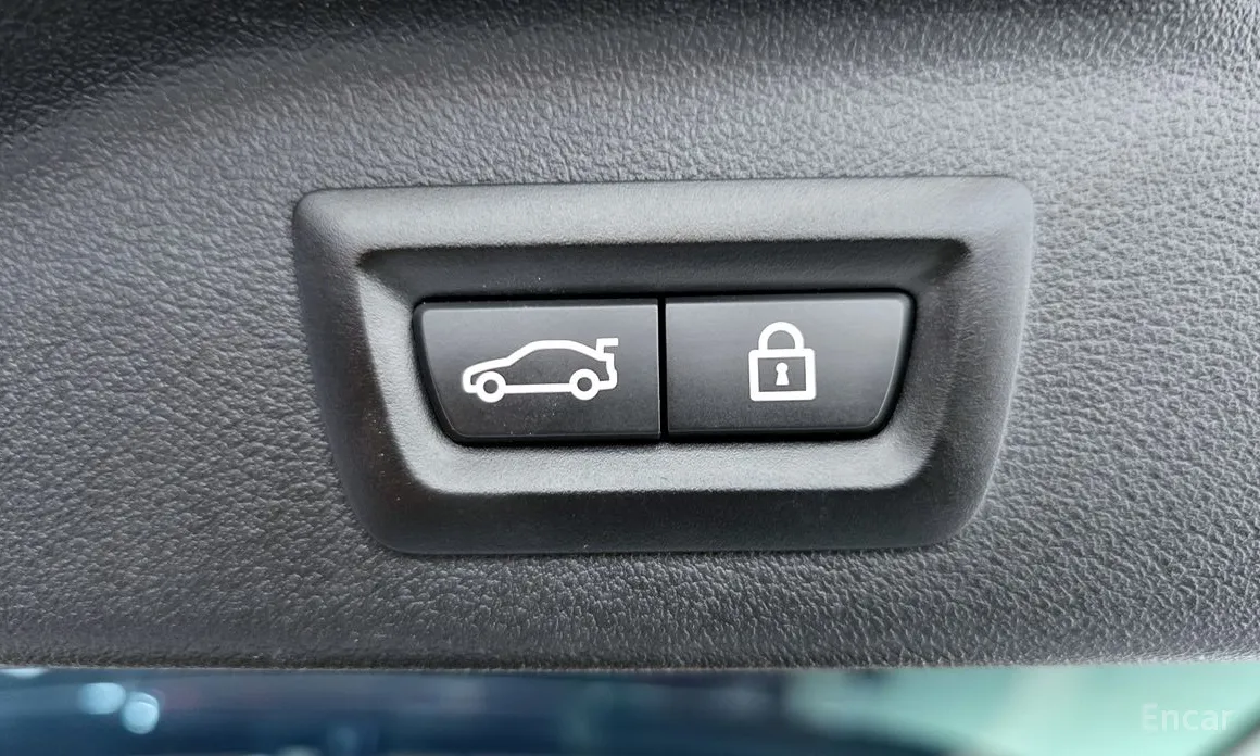 Фото 18 - BMW X7