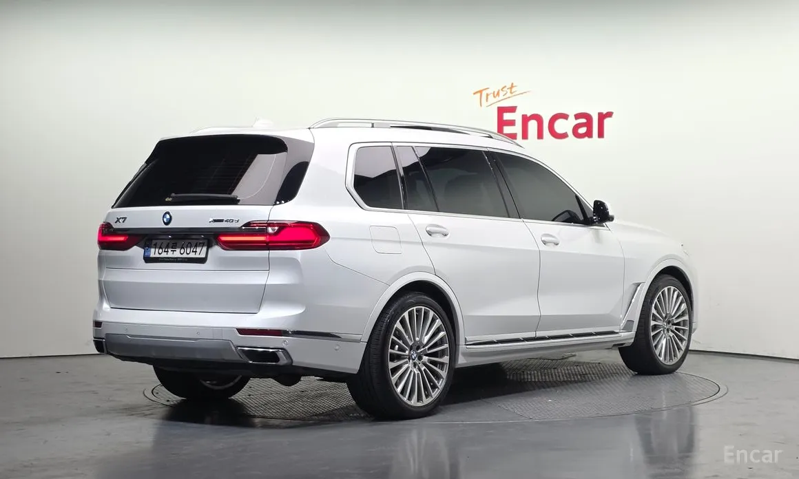 Фото 2 - BMW X7
