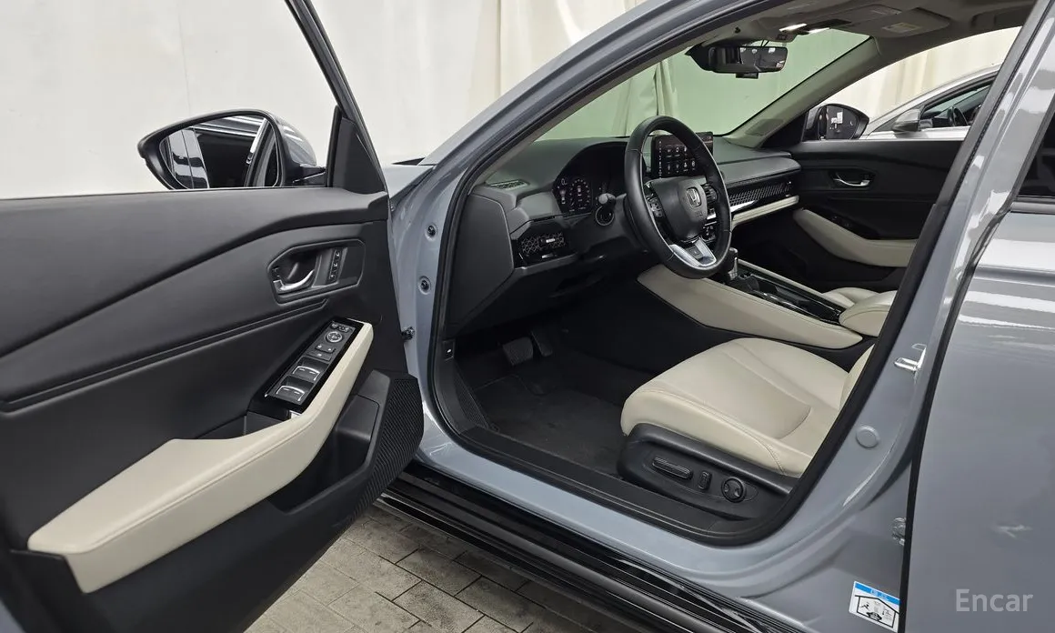 Фото 10 - Honda Accord