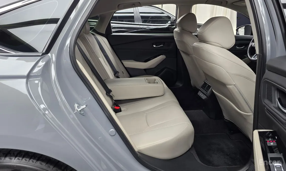 Фото 12 - Honda Accord